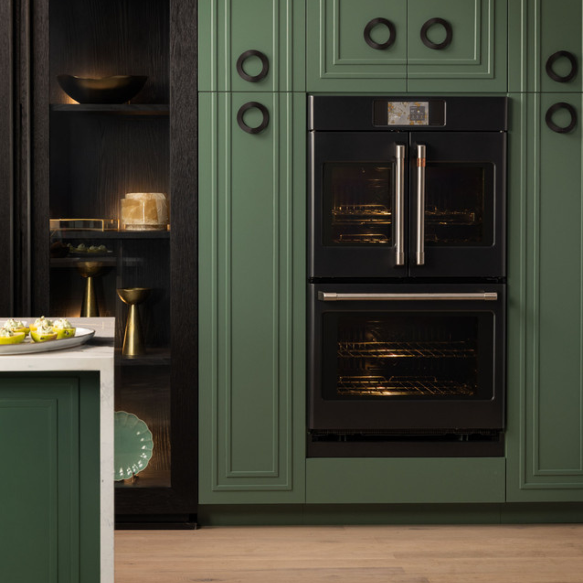 Café Professional Series 30" Smart Built-In Convection French-Door Double Wall Oven