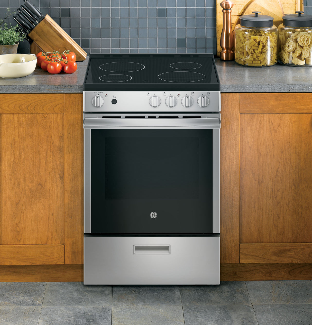 GE® 24" Free-Standing/Slide-In Front Control Electric Range with Steam Clean, Stainless Steel – JAS640RMSS